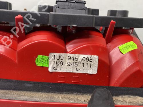 Left taillight SKODA OCTAVIA I Combi (1U5) 1.9 TDI | BP30181079C34