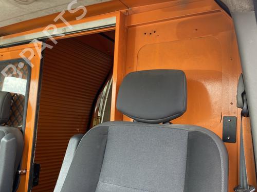 Fuse box RENAULT MASTER III Van (FV) 2.3 dCi 100 FWD (FV0A, FV0B, FV0G, FV0K, FV0H) | BP28519379E1 - Image 22