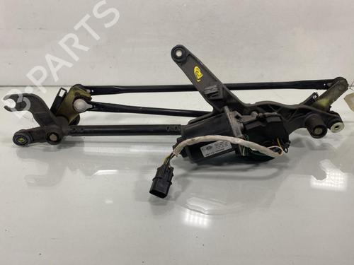 Used Front wiper motor KIA CARENS III MPV (UN) 2.0 CRDi 135 (136 hp) 19981685