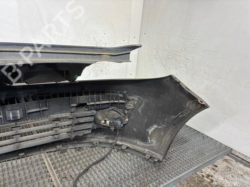 Used Front bumper Front bumper RENAULT CLIO III (BR0/1, CR0/1) [2005-2014] 34637437 34637437
