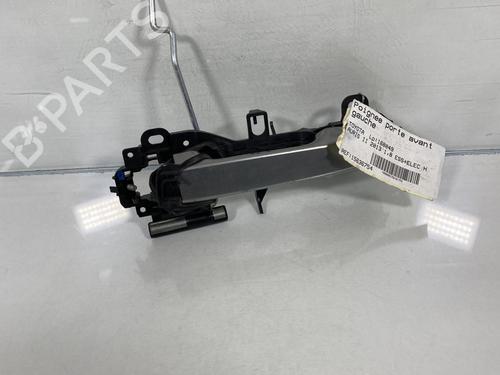 Used Front left exterior door handle TOYOTA AURIS (_E18_) 1.8 Hybrid (ZWE186_, ZWE186R) (136 hp) 19985541