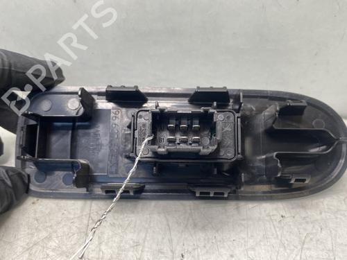 Right front window switch CITROËN C3 II (SC_) 1.6 HDi | BP33427325I26 - Image 2