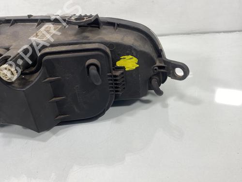 Used Right headlight Right headlight FIAT PUNTO (188_) 1.2 16V 80 (188.233, .235, .253, .255, .333, .353, .639,... (80 hp) 20027709 20027709
