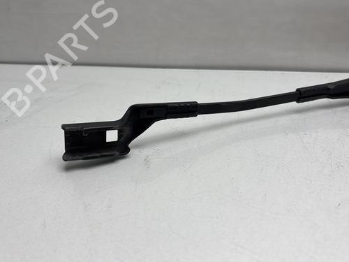Front windshield wiper arm SKODA SUPERB II (3T4) 2.0 TDI | BP29413545C143 