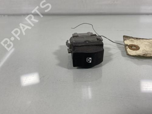 Used Right front window switch RENAULT SCÉNIC II (JM0/1_) [2003-2010]  20033932