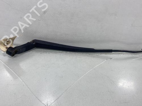 Front windshield wiper arm TOYOTA YARIS (_P9_) 1.0 VVT-i (KSP90_, KSP90R) | BP30888062C143