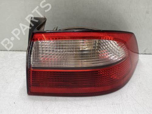 Høyre baklys RENAULT LAGUNA II (BG0/1_) 1.8 16V (BG04, BG0B, BG0C, BG0V) (117 hp) 28441502