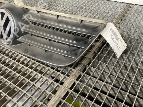 Grille VW POLO IV (9N_, 9A_) 1.2 12V | BP28496799C40 
