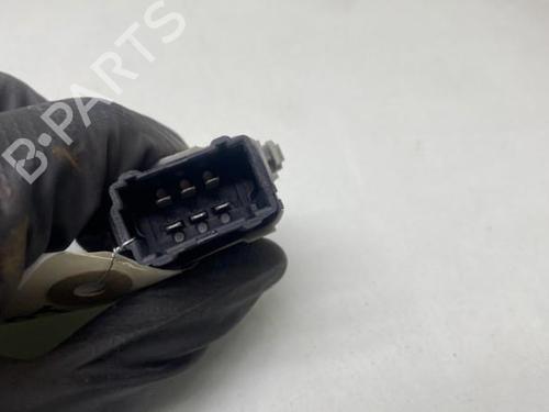 Used Right front window switch RENAULT CLIO III (BR0/1, CR0/1) 1.2 16V (BR02, BR0J, BR11, CR02, CR0J, CR11) (75 hp) 19961808