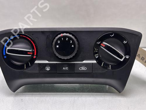 Used Climate control Climate control HYUNDAI i20 II (GB, IB) 1.2 (84 hp) 31310460 31310460