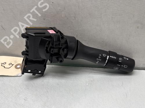 Used Steering column stalk TOYOTA YARIS (_P13_) 1.5 Hybrid (NHP130_, NHP130) (101 hp) 28704785