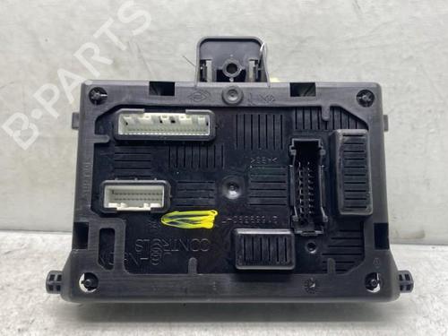 Used Fuse box Fuse box RENAULT CLIO III Grandtour (KR0/1_) 1.5 dCi (KR0G) (68 hp) 19953534 19953534
