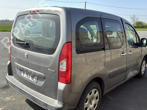 - Image 3