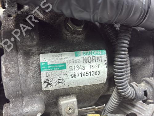Used AC compressor AC compressor PEUGEOT 3008 I MPV (0U_) [2009-2017] 33948903 33948903
