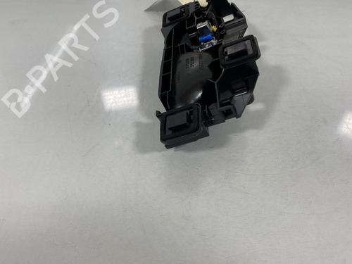 Used Rear left interior door handle Rear left interior door handle PEUGEOT 3008 II SUV (MC_, MR_, MJ_, M4_) 1.2 THP/ PureTech 130 (MRHNSM, MRHNSU, MRHNSJ, MRHNYW,... (131 hp) 21958615 21958615