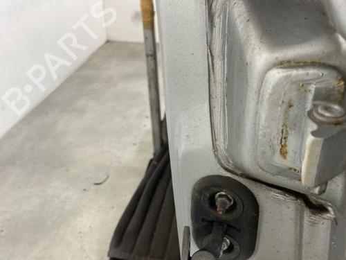 Used Left front door Left front door 28042103 28042103
