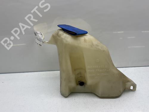 Réservoir lave-glace VW POLO III (6N1) 75 1.6 (75 hp) 30619046