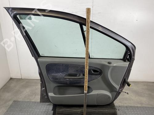 Used Left front door Left front door 23868004 23868004