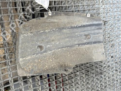 Used Wheel arch RENAULT KANGOO Express (FC0/1_) 1.5 dCi (FC07, FC1R) (65 hp) 27733904