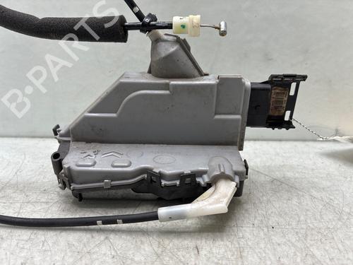 Højre bagtil lås Højre bagtil lås PEUGEOT 3008 I MPV (0U_) 1.6 HDi (114 hp) 36423375 36423375
