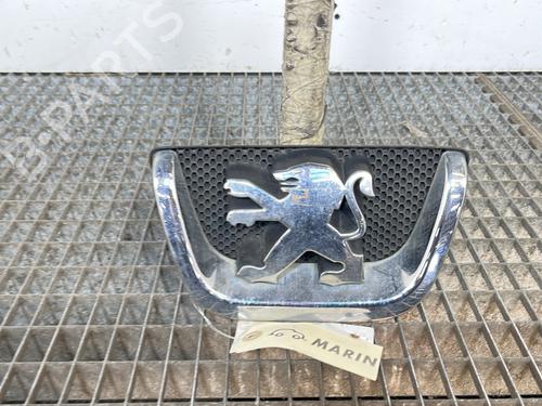 Used Grille PEUGEOT 1007 (KM_) 1.4 HDi (68 hp) 28519351