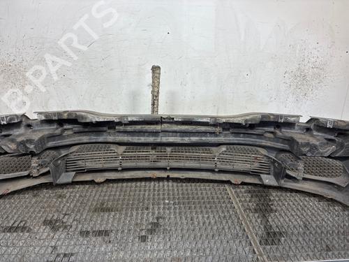 Used Front bumper Front bumper 36891840 36891840
