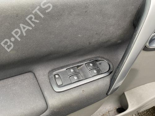 Switch RENAULT SCÉNIC II (JM0/1_) 1.5 dCi (JM16) | BP24664883I30 