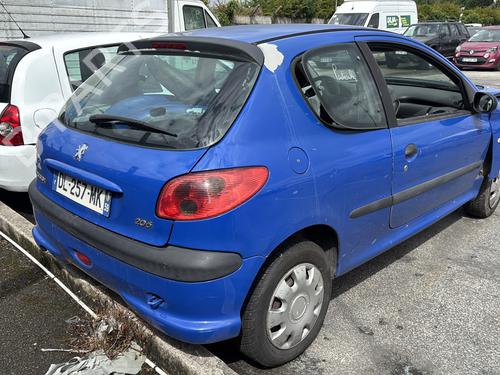 Used Parts PEUGEOT 206 Hatchback (2A/C) 1.4 i (75 hp) 3605882