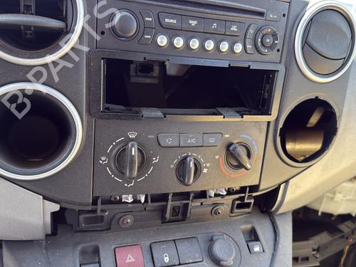 Steering column stalk PEUGEOT PARTNER Box Body/MPV 1.6 BlueHDi 100 | BP28704981I23 