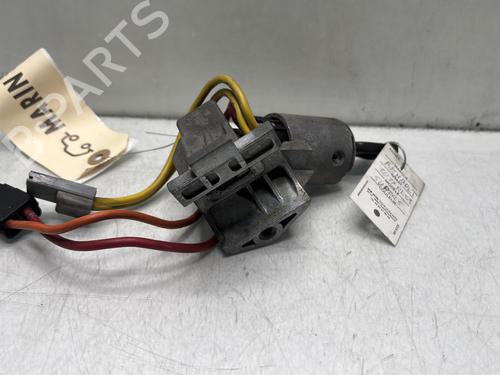 Used Ignition barrel RENAULT SUPER 5 (B/C40_) 1.2 (B/C40F) (55 hp) 31213088