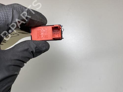 Right rear window switch CITROËN DS5 2.0 BlueHDi 180 | BP27632572I28 - Image 2