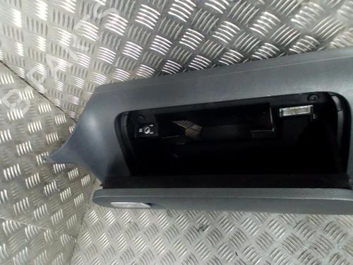 Used Glove box VW GOLF V (1K1) [2003-2010]  19976412
