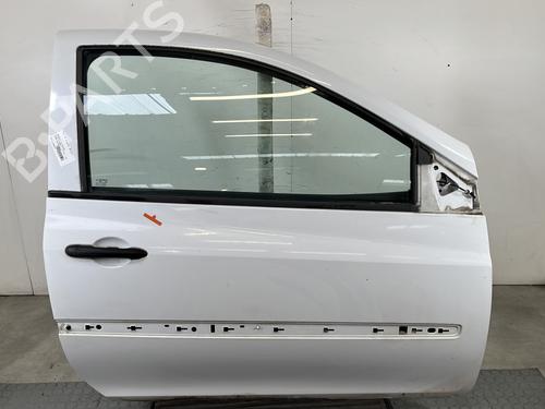 Dør høyre foran RENAULT CLIO III (BR0/1, CR0/1) 1.5 dCi (C/BR0G, C/BR1G) (68 hp) 29481900