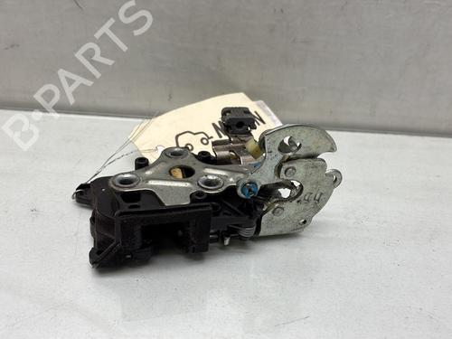 Used Front left lock Front left lock 24666602 24666602