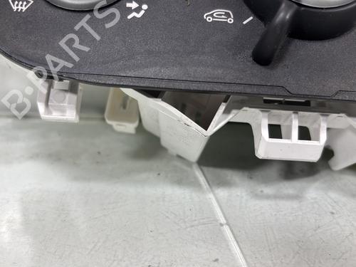 Used Climate control Climate control RENAULT TWINGO II (CN0_) 1.2 16V (CN04, CN0B) (75 hp) 31206077 31206077