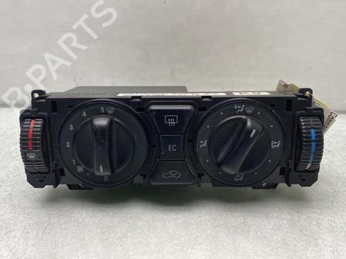 Used Climate control MERCEDES-BENZ E-CLASS (W210) E 220 D (210.004) (95 hp) 23431861