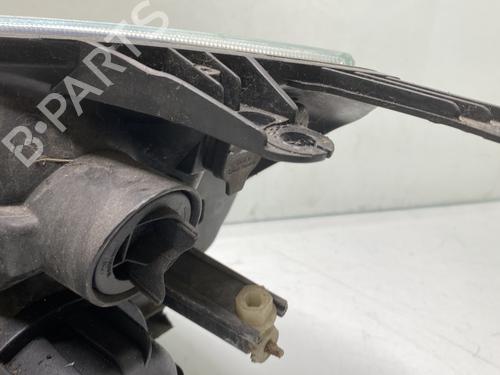 Right headlight FORD FIESTA V (JH_, JD_) 1.4 16V | BP27632292C29 
