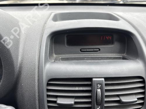 Venstre foran invendig håndtak RENAULT CLIO II (BB_, CB_) 1.2 (BB0A, BB0F, BB10, BB1K, BB28, BB2D, BB2H, CB0A,... | BP28705149I13 
