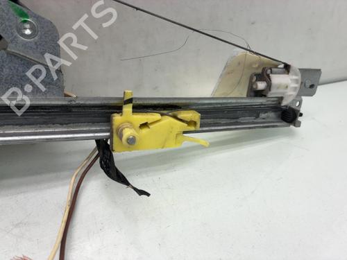 Used Front right window mechanism Front right window mechanism RENAULT TRAFIC II Van (FL) 2.0 dCi 90 (FL0H, FL00, FL01, FL0M, FL0P, FL0S) (90 hp) 40533637 40533637