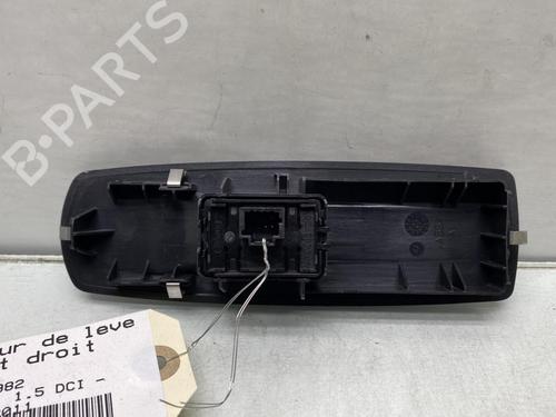 Used Right front window switch Right front window switch RENAULT MEGANE III Hatchback (BZ0/1_, B3_) 1.5 dCi (BZ09, BZ0D, BZ1W, BZ29, BZ14) (110 hp) 21961241 21961241