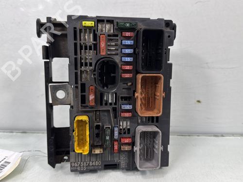 Used Fuse box Fuse box CITROËN BERLINGO MULTISPACE (B9) 1.6 HDi 110 (109 hp) 34449833 34449833