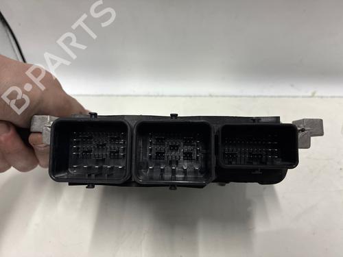 Used Engine control unit (ECU) Engine control unit (ECU) 37498131 37498131