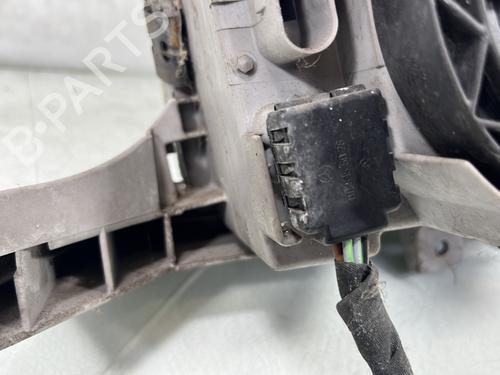 Used Left headlight Left headlight MERCEDES-BENZ C-CLASS (W202) C 220 CDI (202.133) (125 hp) 33831156 33831156