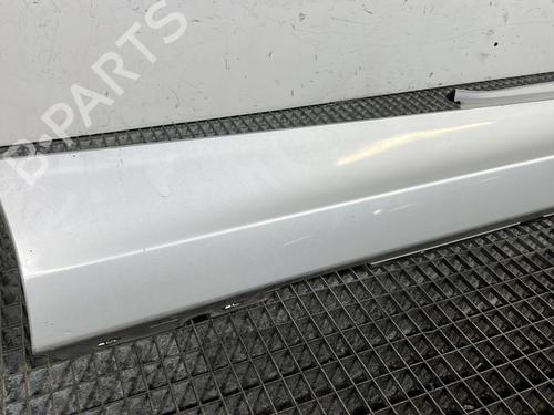 right-sideskirt-bmw-1-convertible-e88-2007-2008-2009-2010-2011-2012-2013-31281636 main image