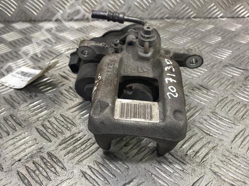 Used Left rear brake caliper PEUGEOT 3008 II SUV (MC_, MR_, MJ_, M4_) 1.2 THP/ PureTech 130 (MRHNSM, MRHNSU, MRHNSJ, MRHNYW,... (131 hp) 19956248
