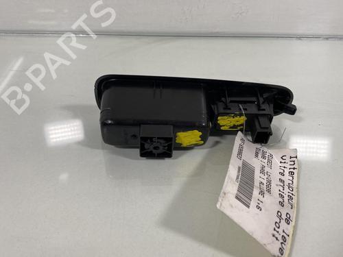 Used Right rear window switch PEUGEOT 3008 I MPV (0U_) 1.6 HDi (112 hp) 19975733