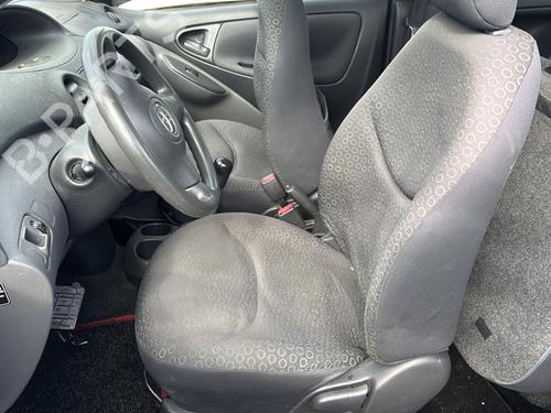 Left front window switch TOYOTA YARIS (_P1_) 1.4 D-4D (NLP10_, NLP10R) | BP30791577I27 - Image 8