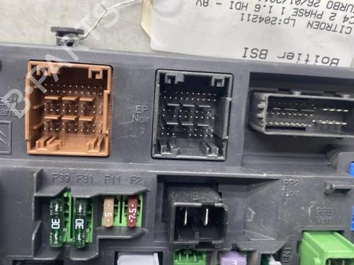 Used Fuse box CITROËN C4 II (NC_) 1.6 HDi 90 (92 hp) 19958276