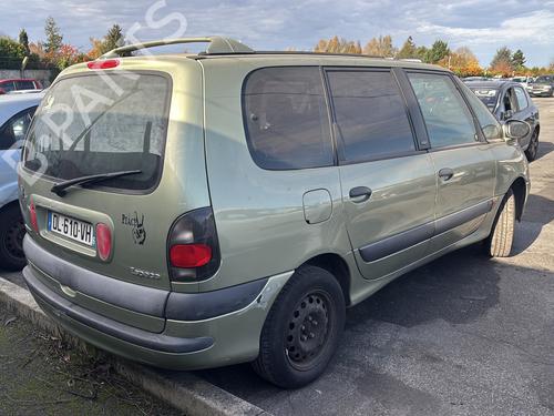 Left front fog light RENAULT ESPACE III (JE0_) 2.0 (JE0A) | BP31641450C30 