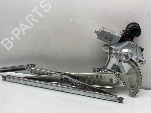 Used Front right window mechanism TOYOTA YARIS (_P1_) 1.4 D-4D (NLP10_, NLP10R) (75 hp) 30890500